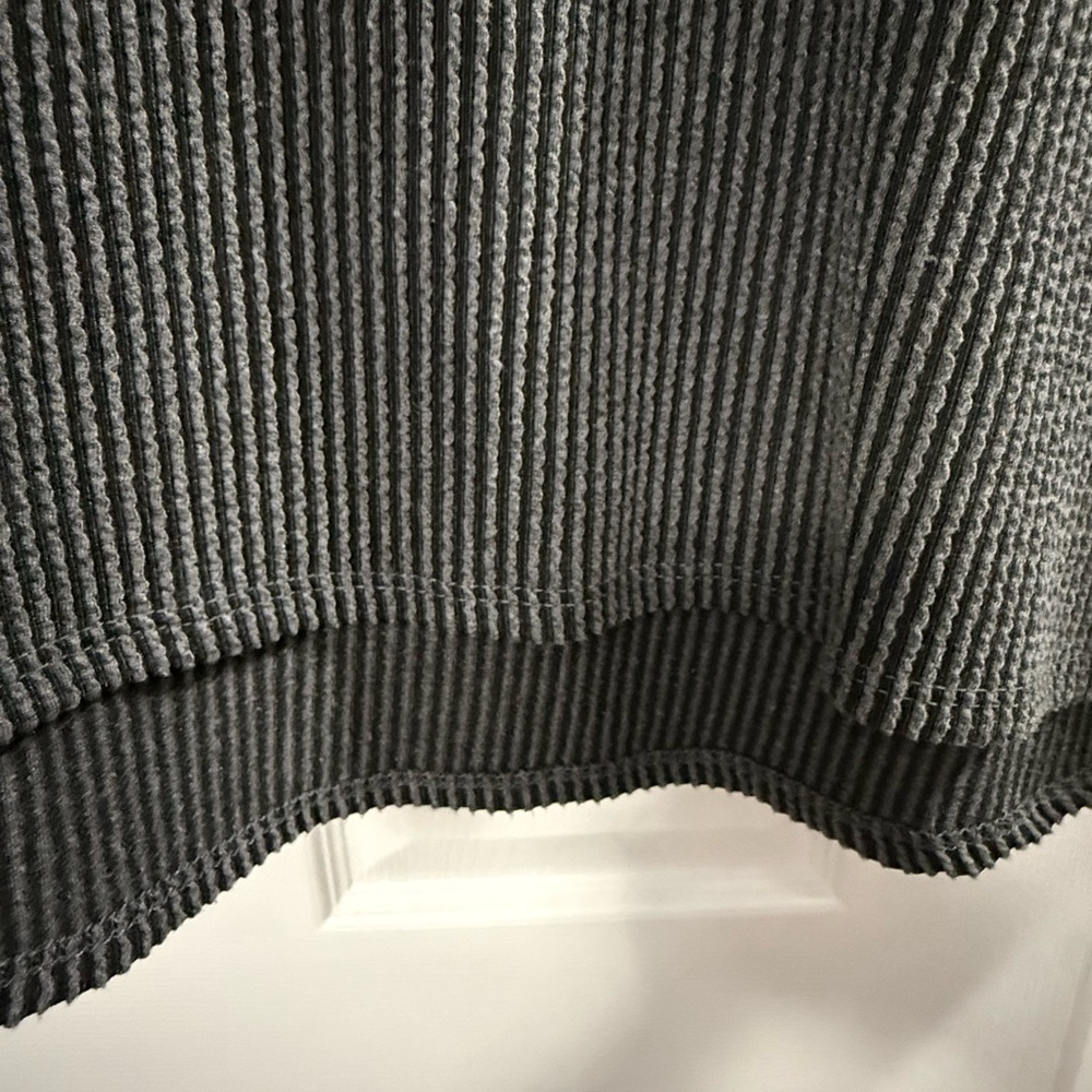 Gray Ribbed Women's Top - Picture 3 of 5